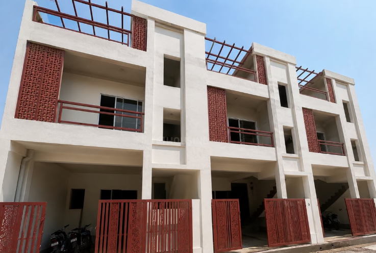 House in Akhari